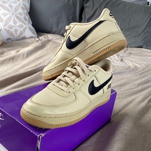 Tan Nike Air Force 1’s